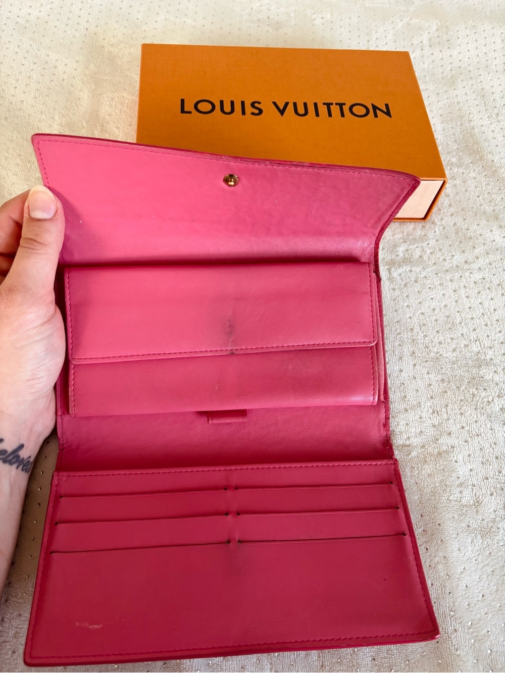 Louis Vuitton Red Vernis Long Wallet - Picture 6 of 9